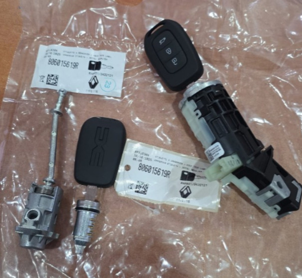 KONTAK ANAHTAR SETİ 806015619R SANDERO III JOGGER | 806015619R